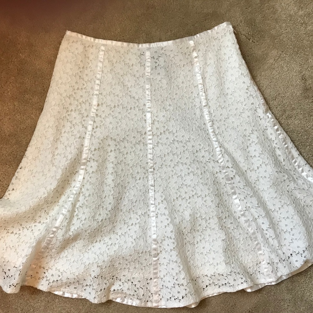 White Lace Mid-length Skirt